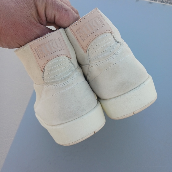 ⚫️ Black Friday Jordan 2 Retro Decon Streetwear Shoes Size 10 Men/11.5 Women - Picture 6 of 10